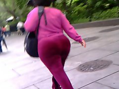 BIG BOOTY OLDER SPANISH WOMAN