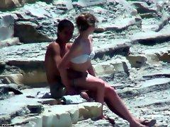 Shy couple fuking on the beach!