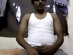 Indian man wanks no cum