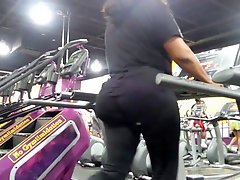 Gym bubble butts 3