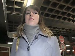 PublicAgent Lyda has porno in mine car for cash to buy garments