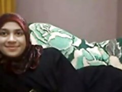 Hijab Arabian Girl Milking And Masturbating