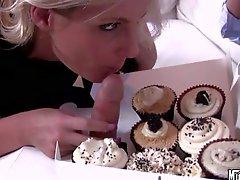 Blonde Phoenix Marie finds Jordan Ashs