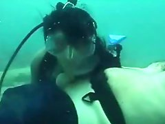 Scuba brunette knows how to suck