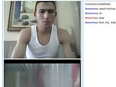 Hot Hung Guy jerks to Fake couple chatroullette