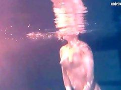 Ballerina stars in arousing underwater show