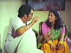 Mallu aunty boobs enjoyed by greedy uncle