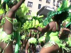 W. I . PARADE 2010