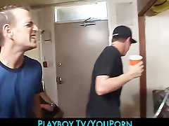 Crazy college house party escalates into hardcore orgy